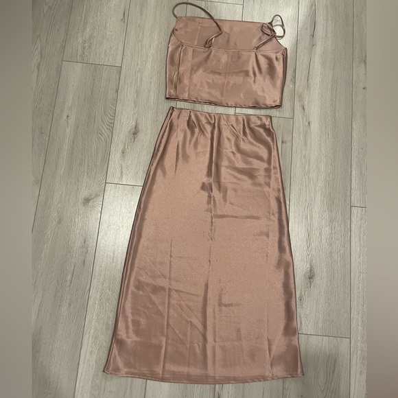 Bardot Revolve Two Piece Set - Picture 3 of 13